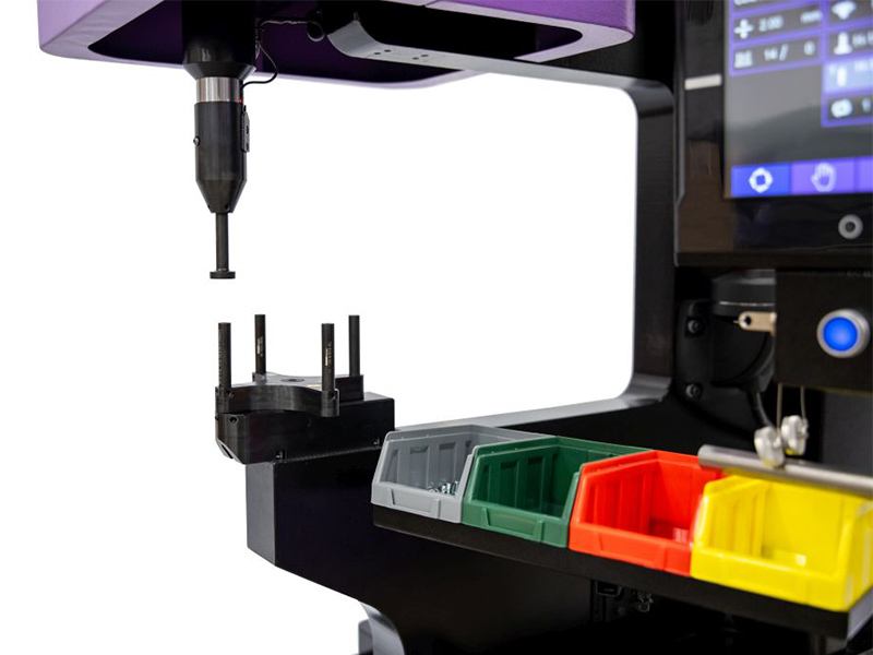 PressOne Einpressmaschine